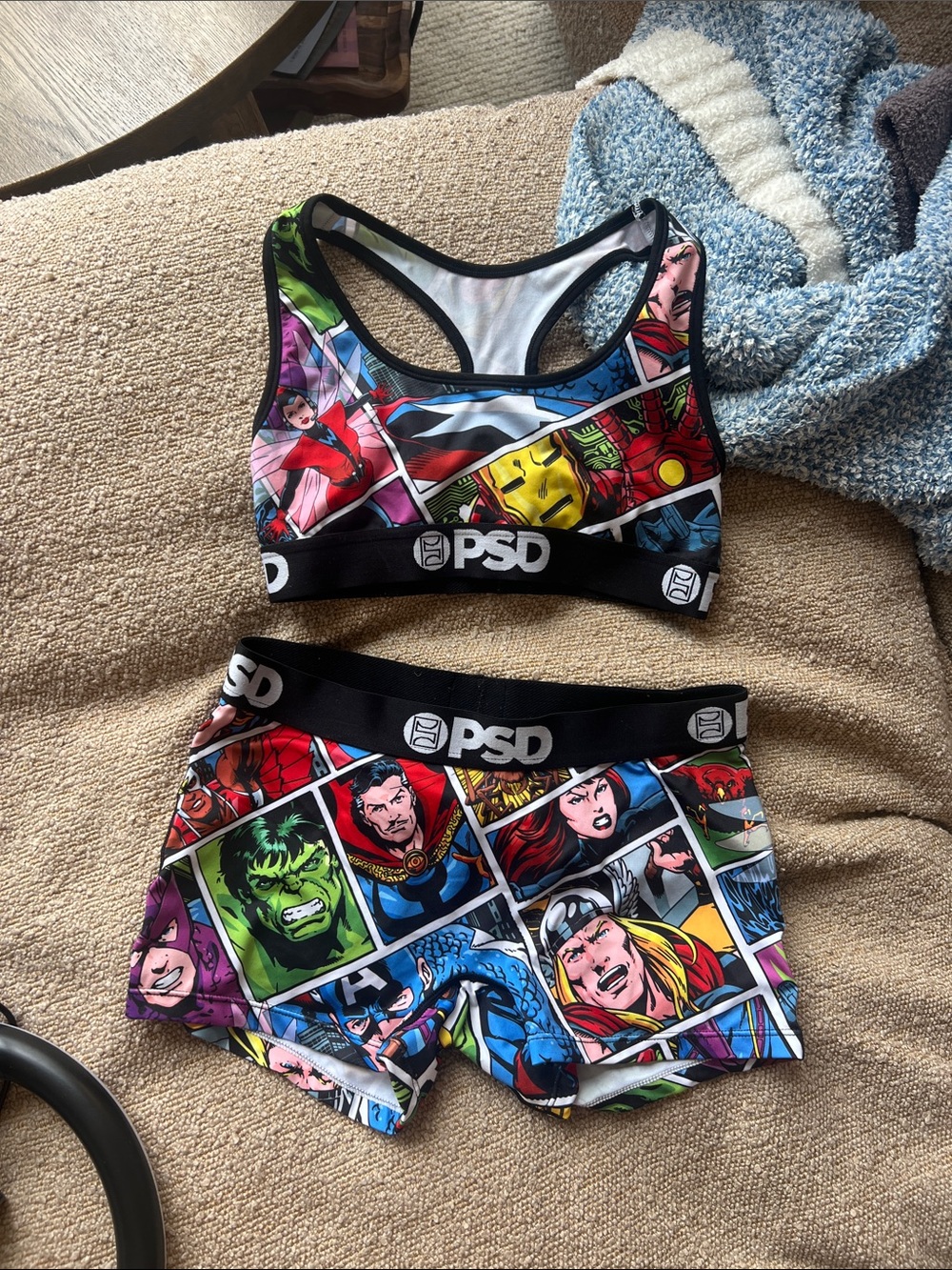 PSD Multicolor Marvel Comic Panel Sports Bra & Shorts Set
